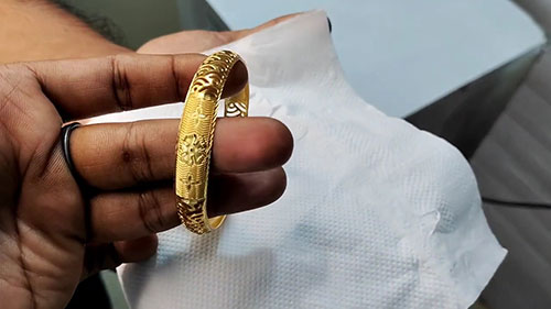 仿制珠宝镀金