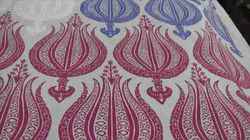 与纺织品设计师彼得·法萨诺的创造性合作