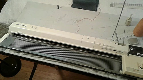 针织机的工作原理