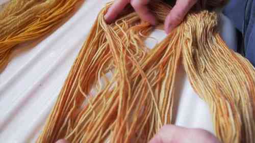 北爱尔兰的色彩：地衣毛纺染织