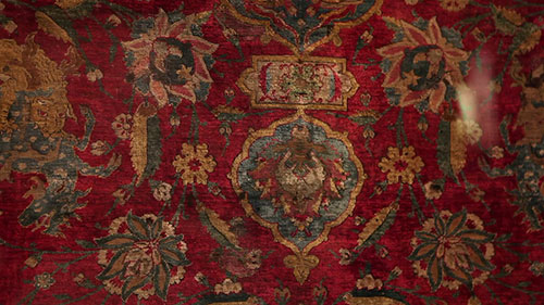 探索地毯艺术：真丝喀桑地毯