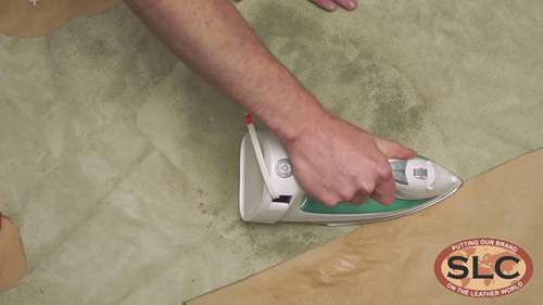 如何熨烫皮夹克