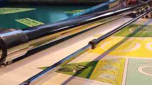 揭秘爱马仕丝巾制作过程