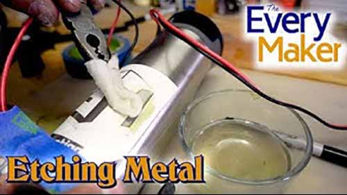 用盐水蚀刻金属