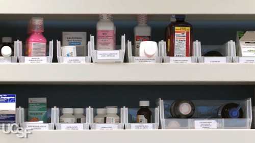 加州大学自动化医院药房