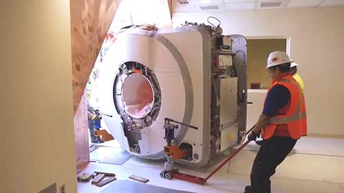 磁共振成像仪的交付