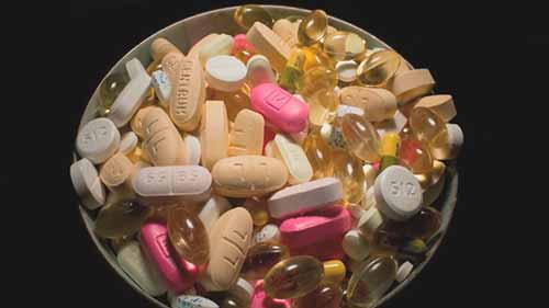 应该服用复合维生素剂吗