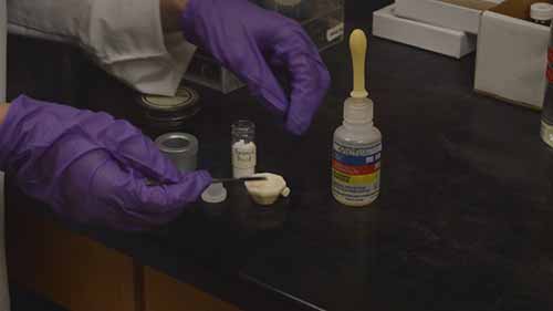 红外光谱仪的使用和样品制备