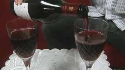 如何清除红酒渍