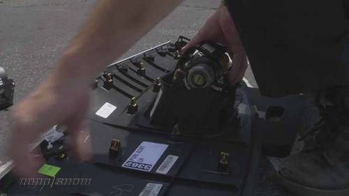 特斯拉的流动养护服务