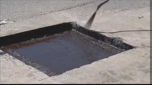 道路坑洞的修复