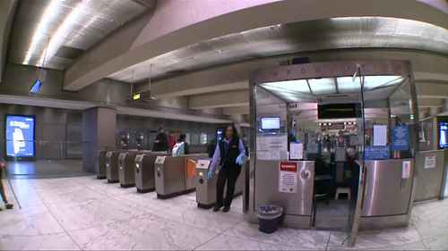 BART如何运营：与车站管理员值夜班