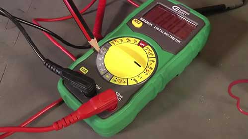 使用万用表排除船舶电气故障