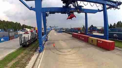 轨道式集装箱门式起重机