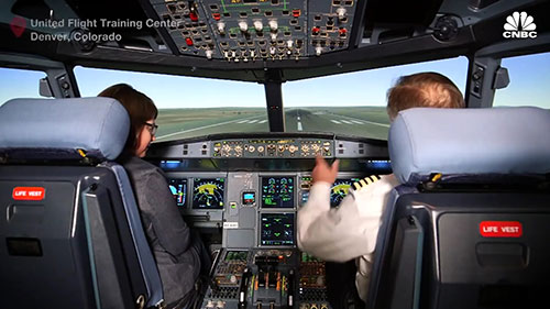 成为飞行员的条件 - 走进美联航的模拟器