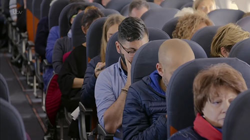 走进驾驶舱：新飞行员首次载客飞行