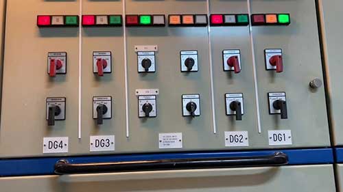 集装箱船电工的角色和职责