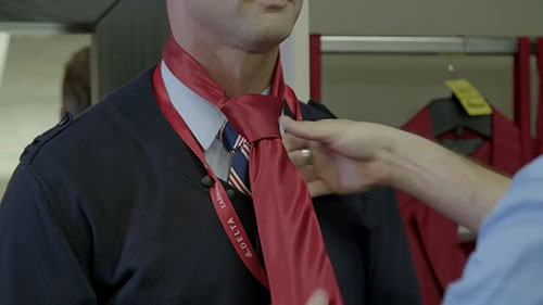 圆梦蓝天：成为达美空乘（4）