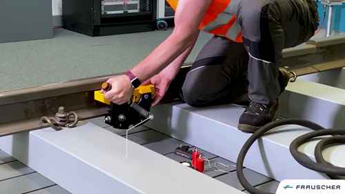 Frauscher RSR123型车轮传感器的简单安装