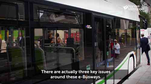 南特都会区电动公交专用道