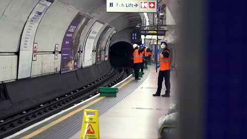 伦敦地铁透视（3）