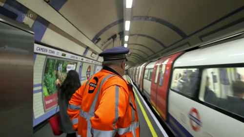 伦敦地铁透视（7）