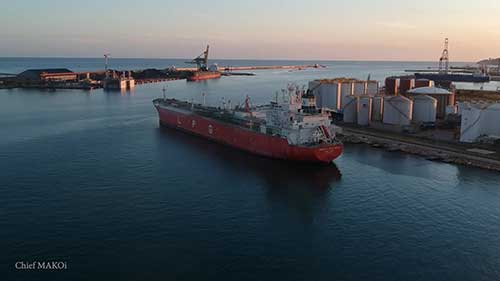 船舶发动机的故障排除与修理