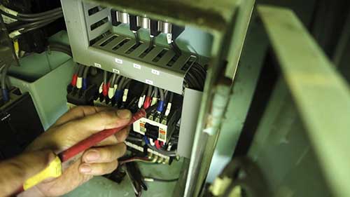 船舶电工：无电电路故障排除