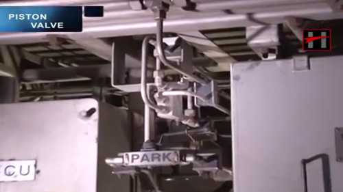 地铁制动系统的工作原理：活塞阀