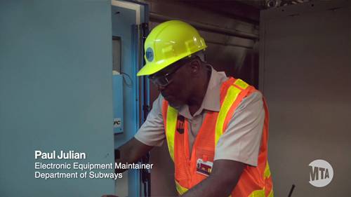 电子设备维修工做什么？