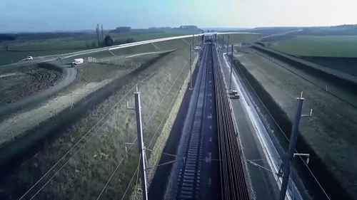 架空接触网系统的安装、更新和维护