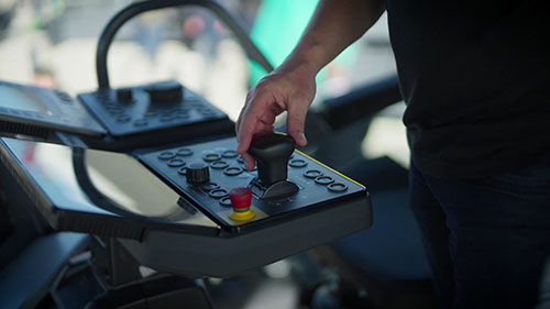 新的Dash 5摊铺机准备迎接数字未来