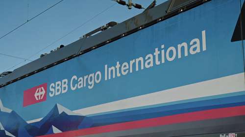 超级维修：列车受电弓