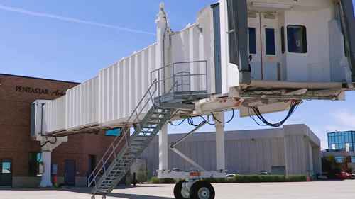 固定运营基地（FBO）服务