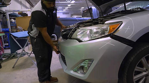 如何修理撞毁的汽车