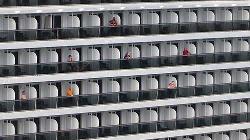 最大的邮轮（及邮轮公司）每天能赚多少钱？