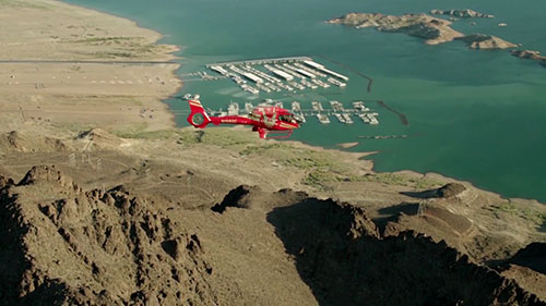 观光直升机飞行员的一天