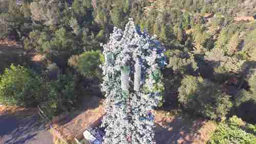 用无人机检查电信基站！