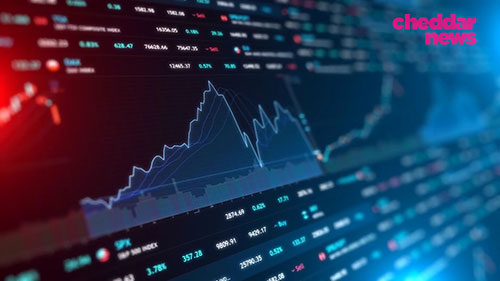 为什么元宇宙的房地产能卖几百万美元？