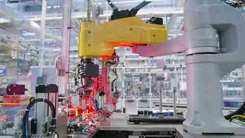 使用5G专网的工厂自动化