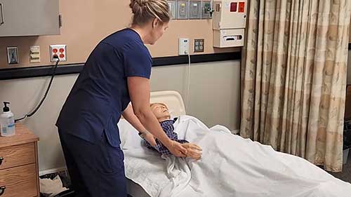 护理技能示范：肩部关节活动度练习