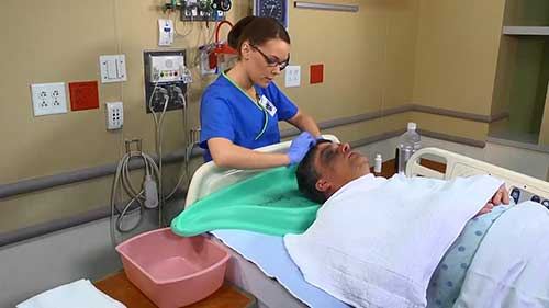 患者的清洁护理：头发护理