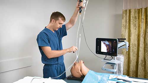 支气管肺泡灌洗模拟操作