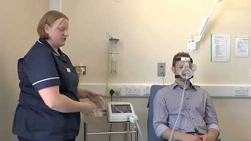 无创通气呼吸机面罩的使用