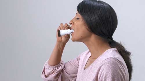 如何使用布地奈德干粉吸入器