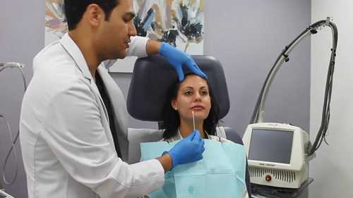 注射肉毒杆菌和玻尿酸