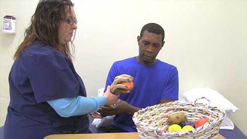 卒中后康复：肌内效贴布的作用