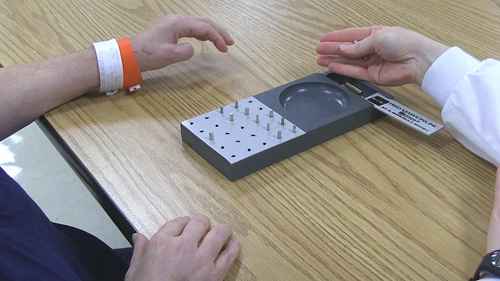 作业疗法：精细动作训练