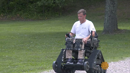 外骨骼机器人能帮助截瘫患者吗