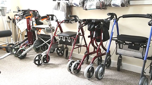 如何选择助行器